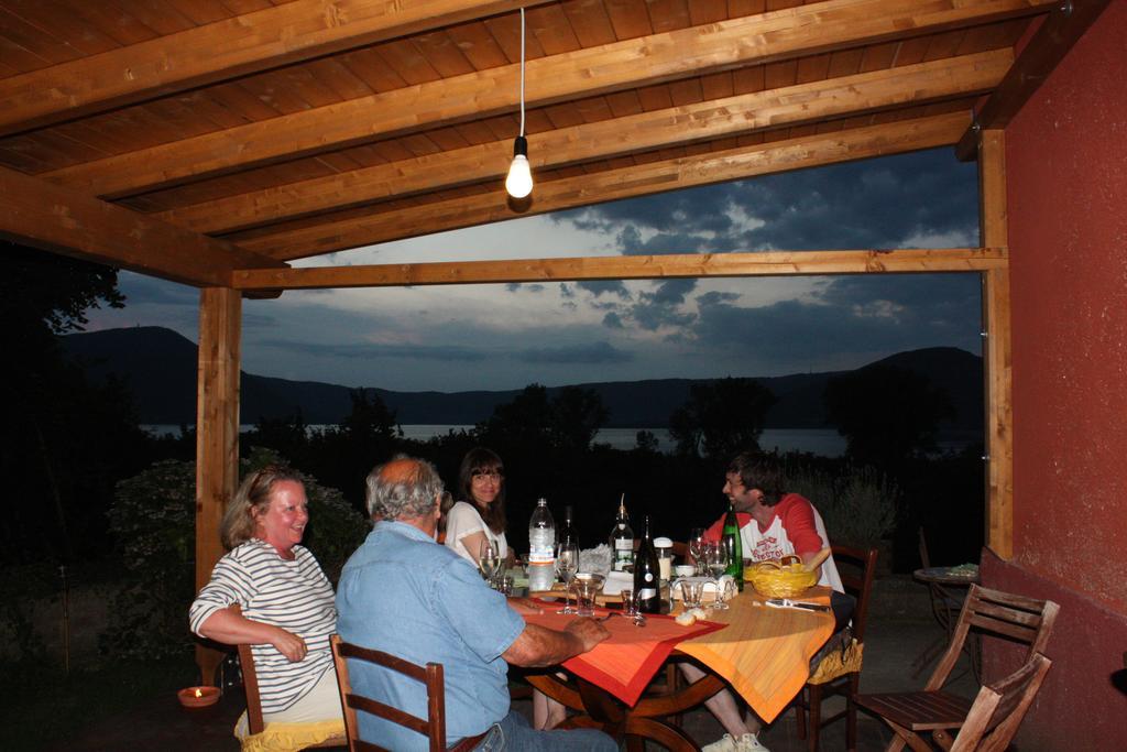 La Finestra Sul Lago 론시글리오네 외부 사진