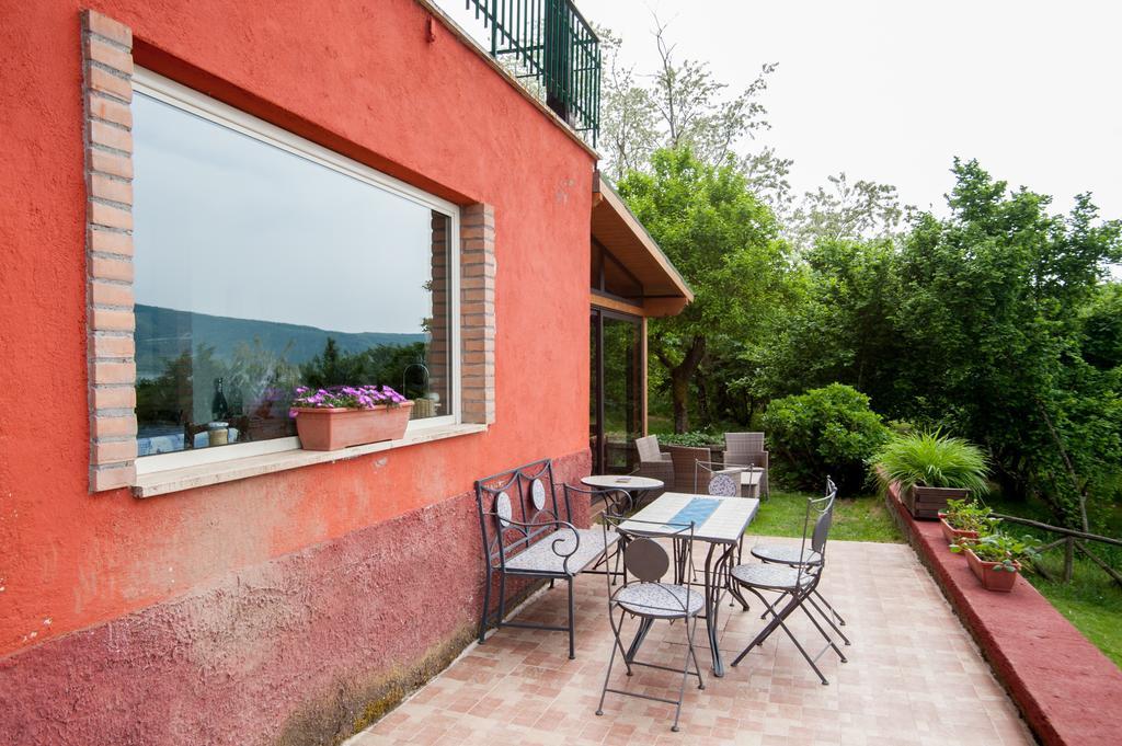 La Finestra Sul Lago 론시글리오네 외부 사진